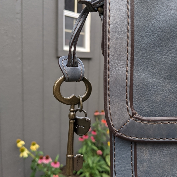 Fossil Bag - Picture 4 of 10